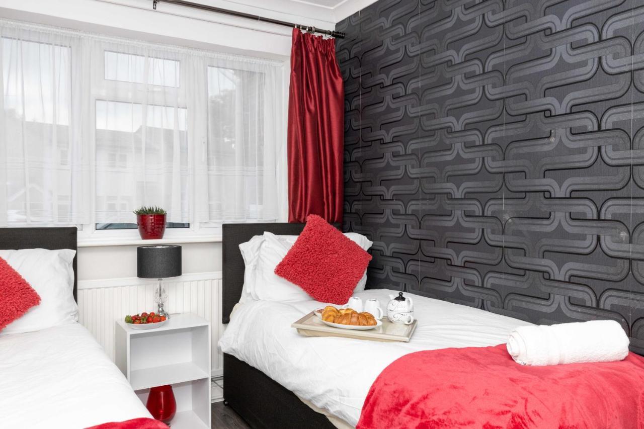 Capri 13 Sa - 3 Bedroom House Close To Loughborough University, Ev Car Facilities, Free Parking, Free Wifi - Ask For Contractor Rates! 외부 사진