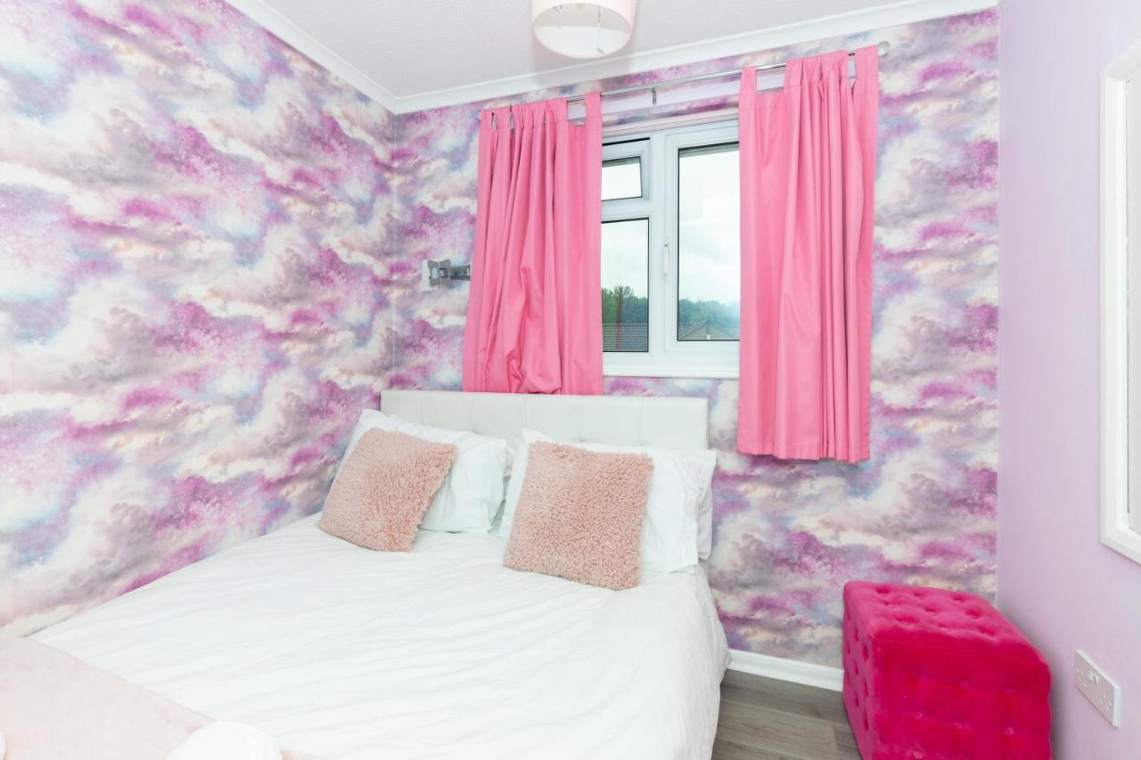 Capri 13 Sa - 3 Bedroom House Close To Loughborough University, Ev Car Facilities, Free Parking, Free Wifi - Ask For Contractor Rates! 외부 사진