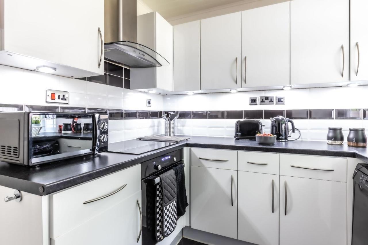 Capri 13 Sa - 3 Bedroom House Close To Loughborough University, Ev Car Facilities, Free Parking, Free Wifi - Ask For Contractor Rates! 외부 사진
